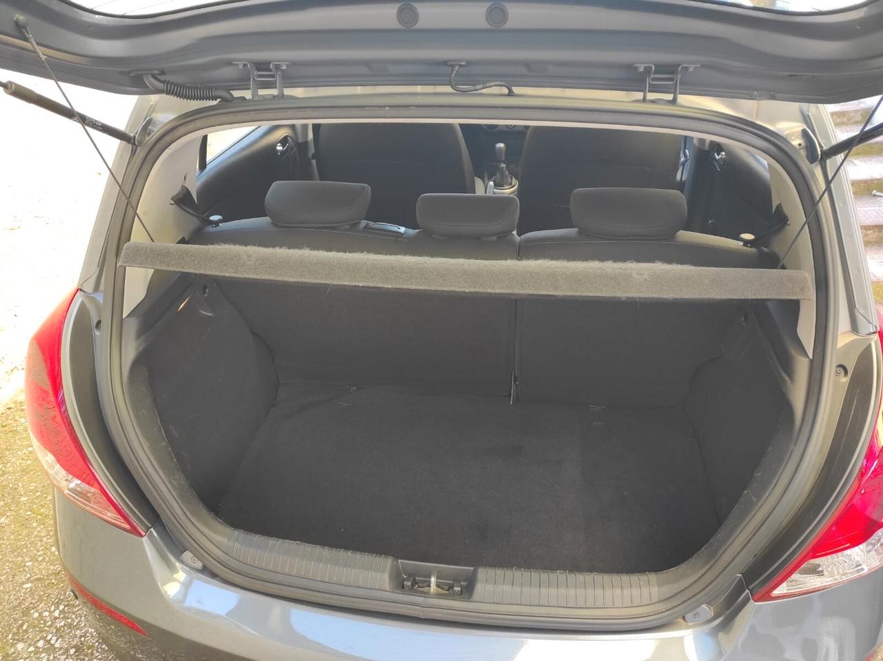 HYUNDAI I20 5 PORTE 1100 DIESEL MOTORE NUOVO