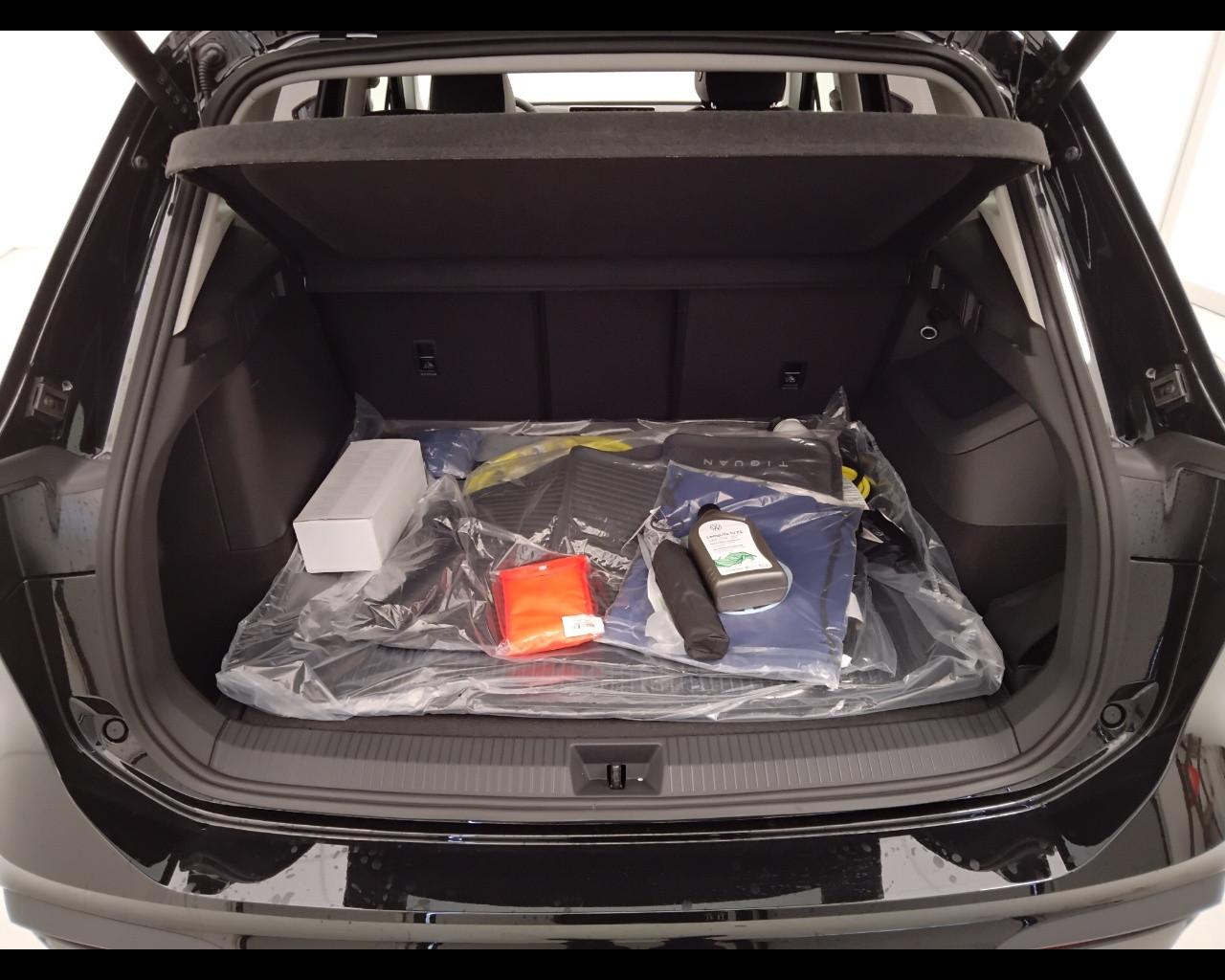 VOLKSWAGEN Tiguan III 2024 - Tiguan 1.5 tsi ehybrid Edition Plus 204cv dsg