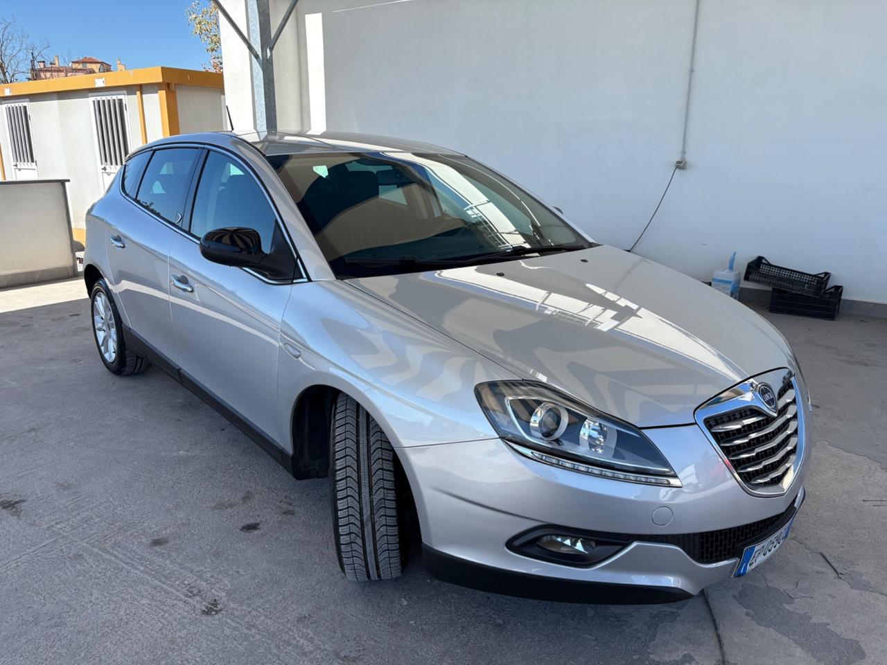Lancia Delta 1.6 MJT DPF 105 CV Gold