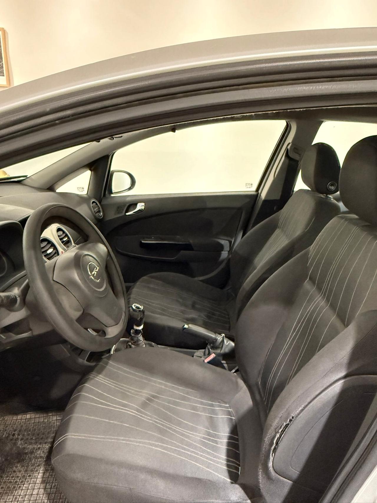 Opel Corsa 1.3 CDTI 75CV 5 porte Cosmo