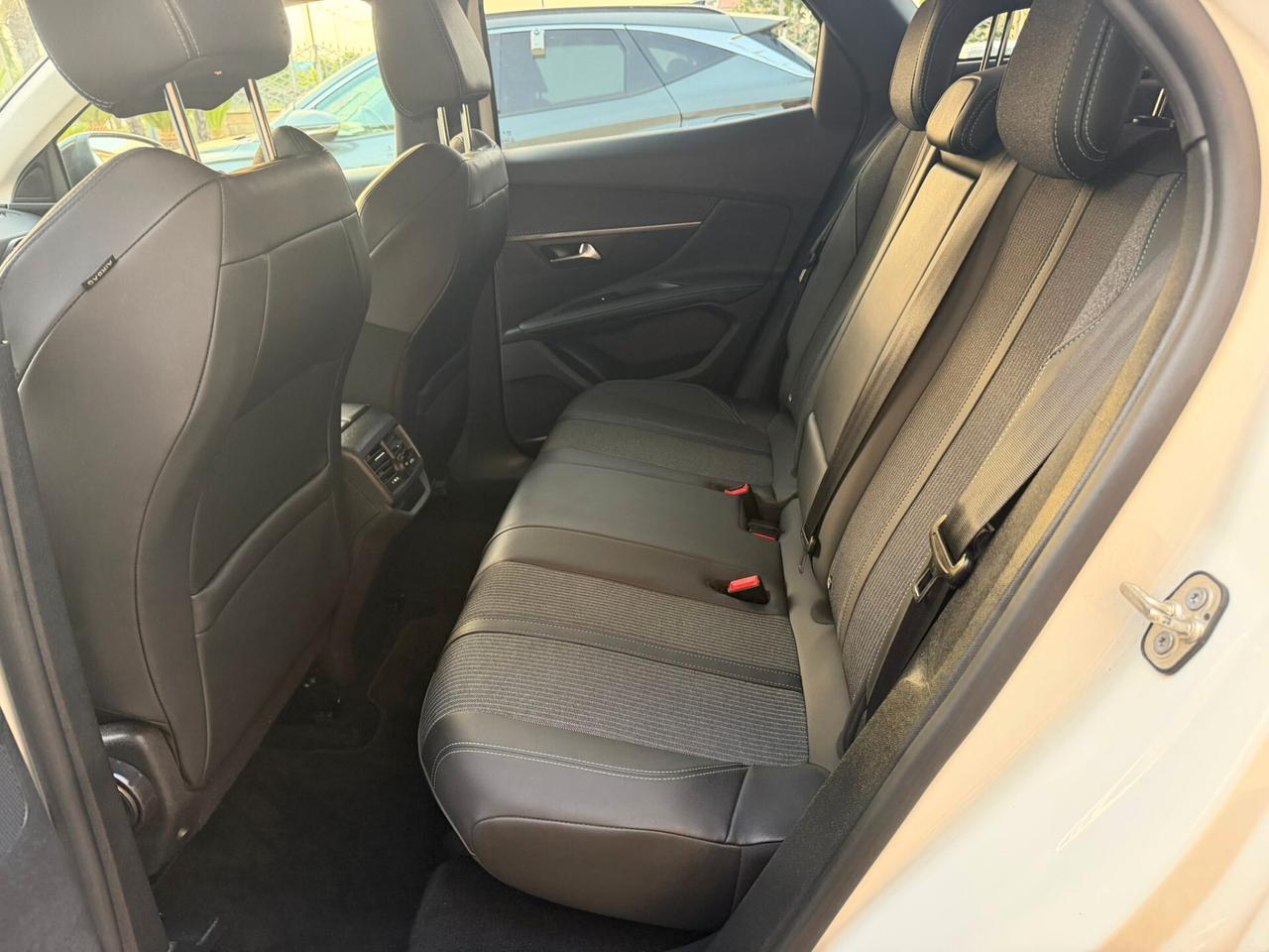 Peugeot 3008 BlueHDi 130 S&S Allure