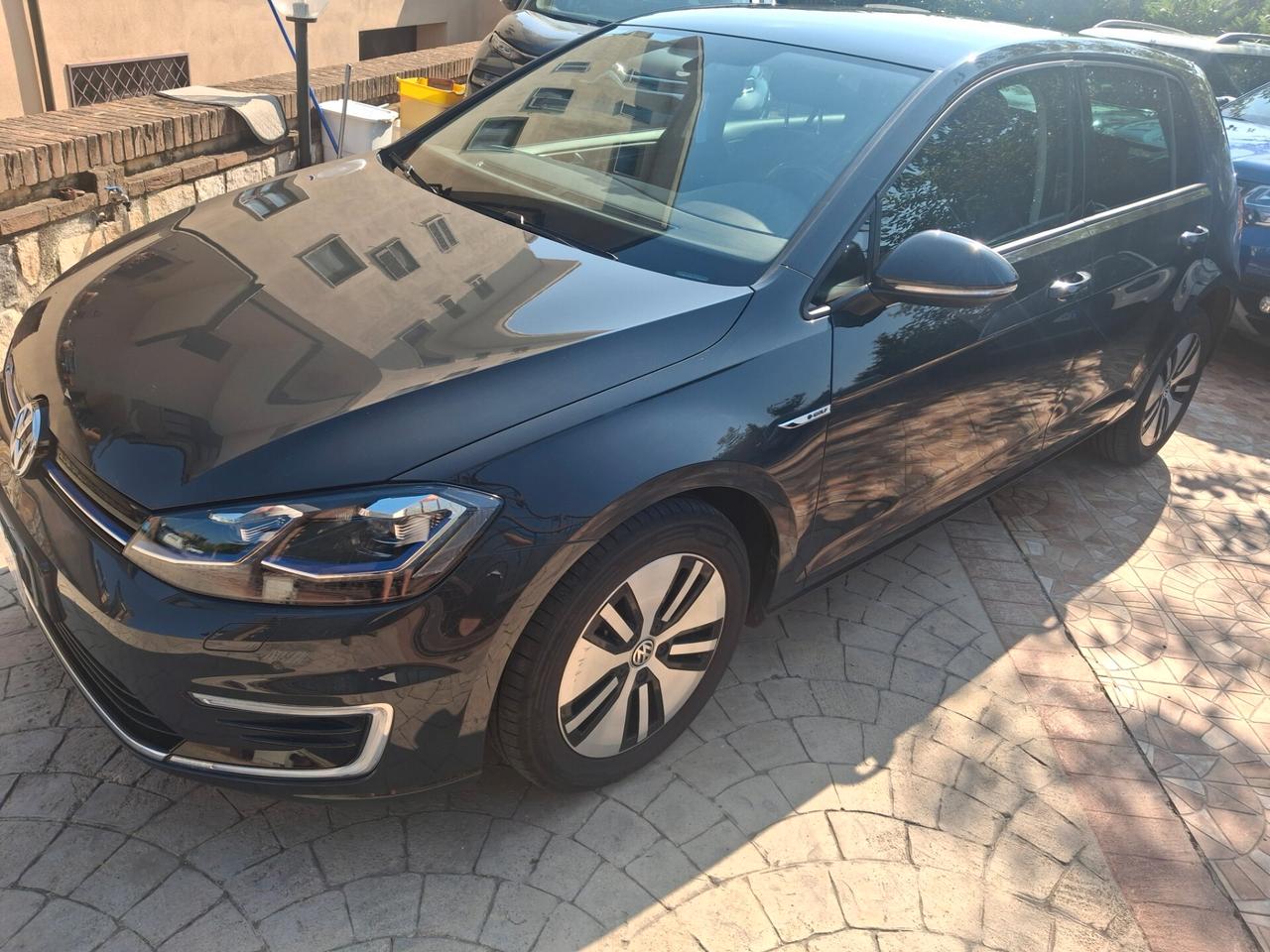 Volkswagen Golf e-Golf 136 CV elettrica