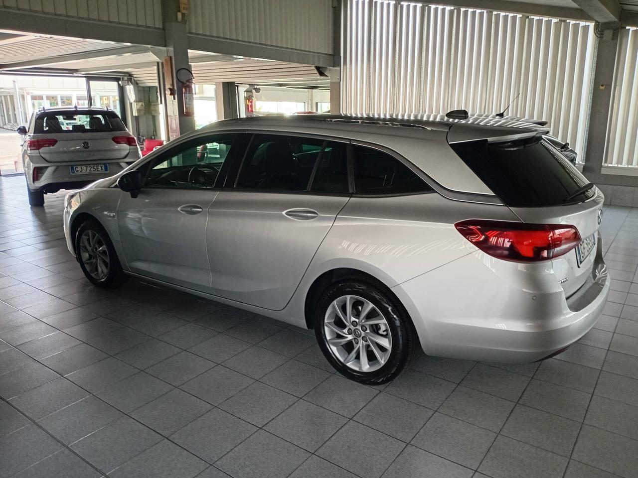 Opel Astra 1.5 CDTI 122 CV S&S Sports Tourer Business Elegance