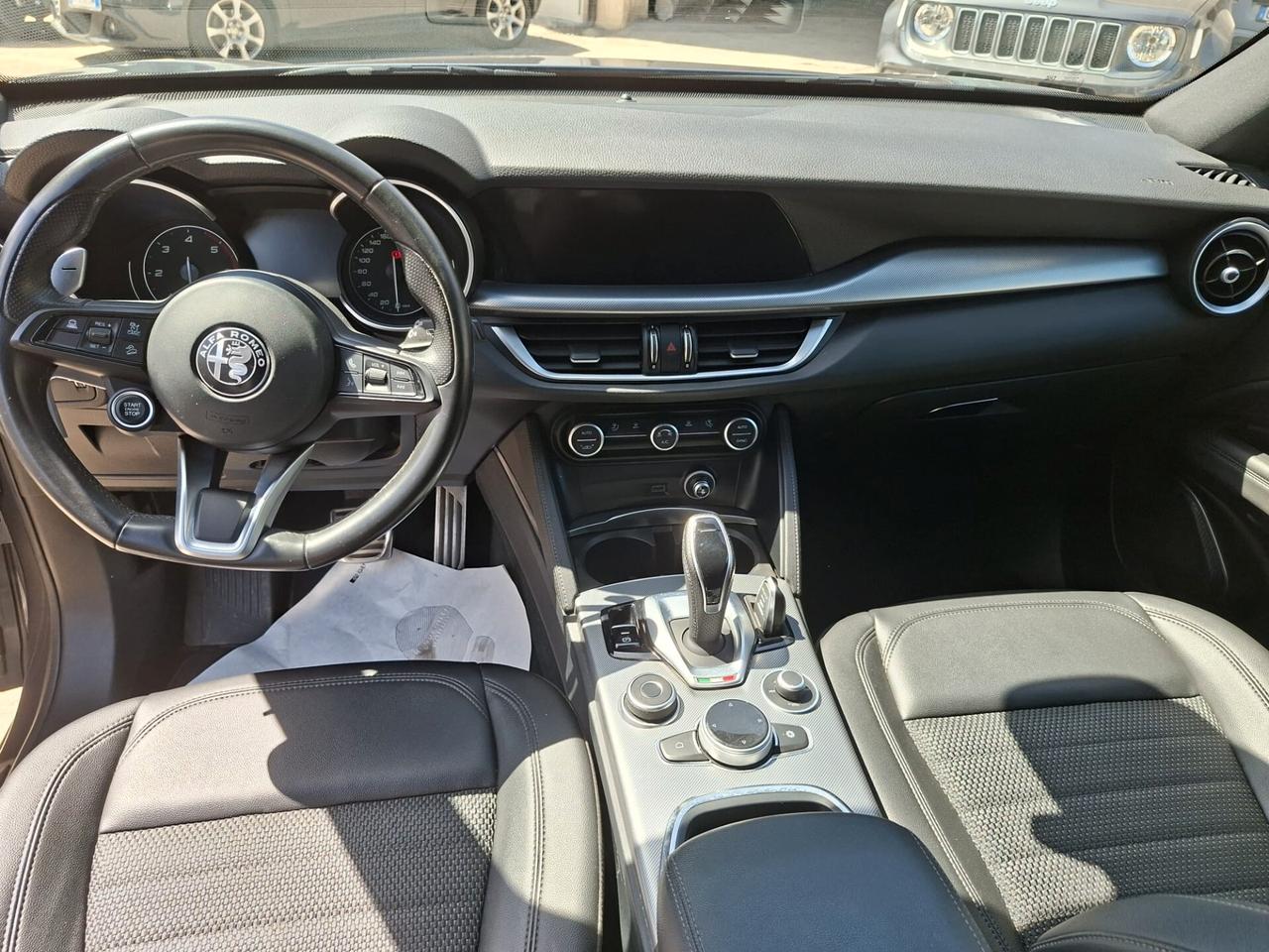 Alfa Romeo Stelvio 2.2 Turbodiesel 190 CV AT8 Q4 Sprint
