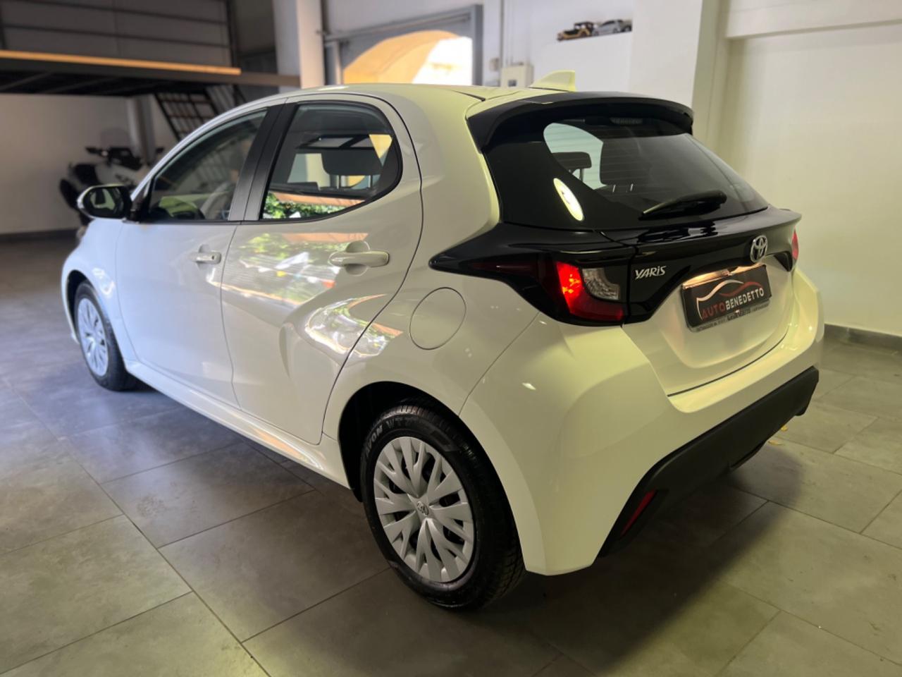Toyota Yaris 1.0 5 porte Active 2023