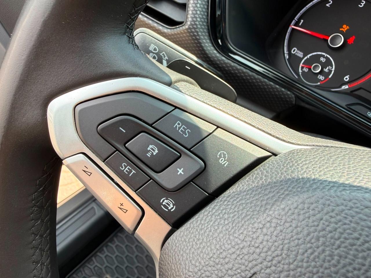 Volkswagen T-Cross 1.6 TDI DSG SCR Style BMT