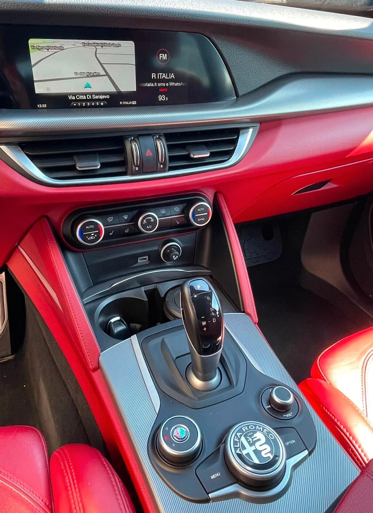 Alfa Romeo Stelvio 2.2 210 CV AT8 Q4 Veloce