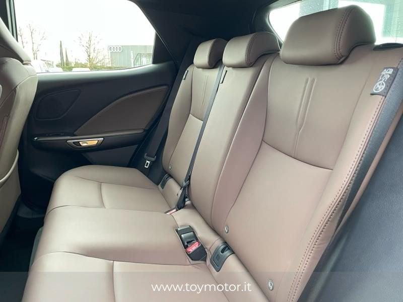 Lexus LBX Hybrid Elegant