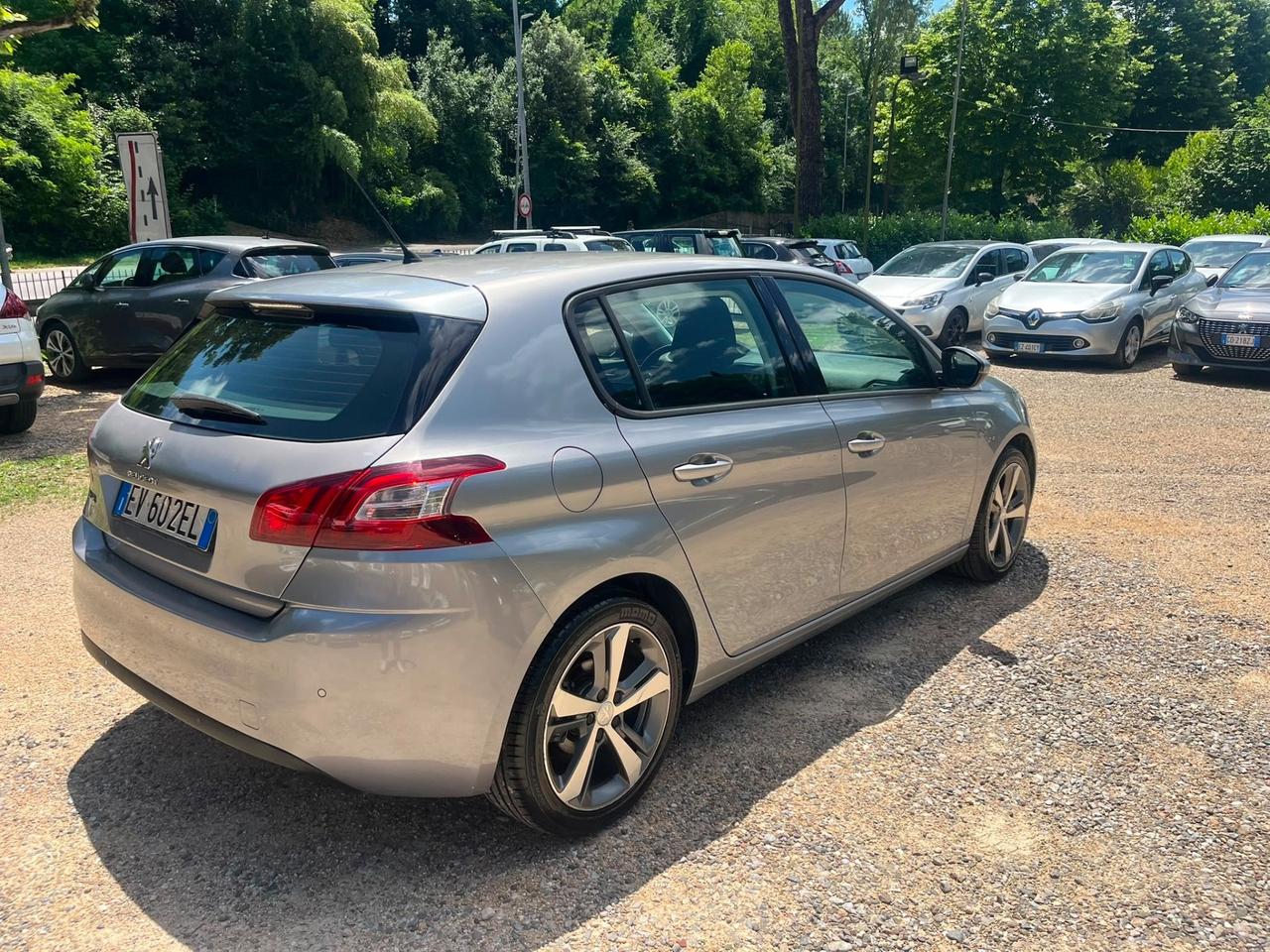 Peugeot 308 1.6 e-HDi 115 CV Stop&Start Active