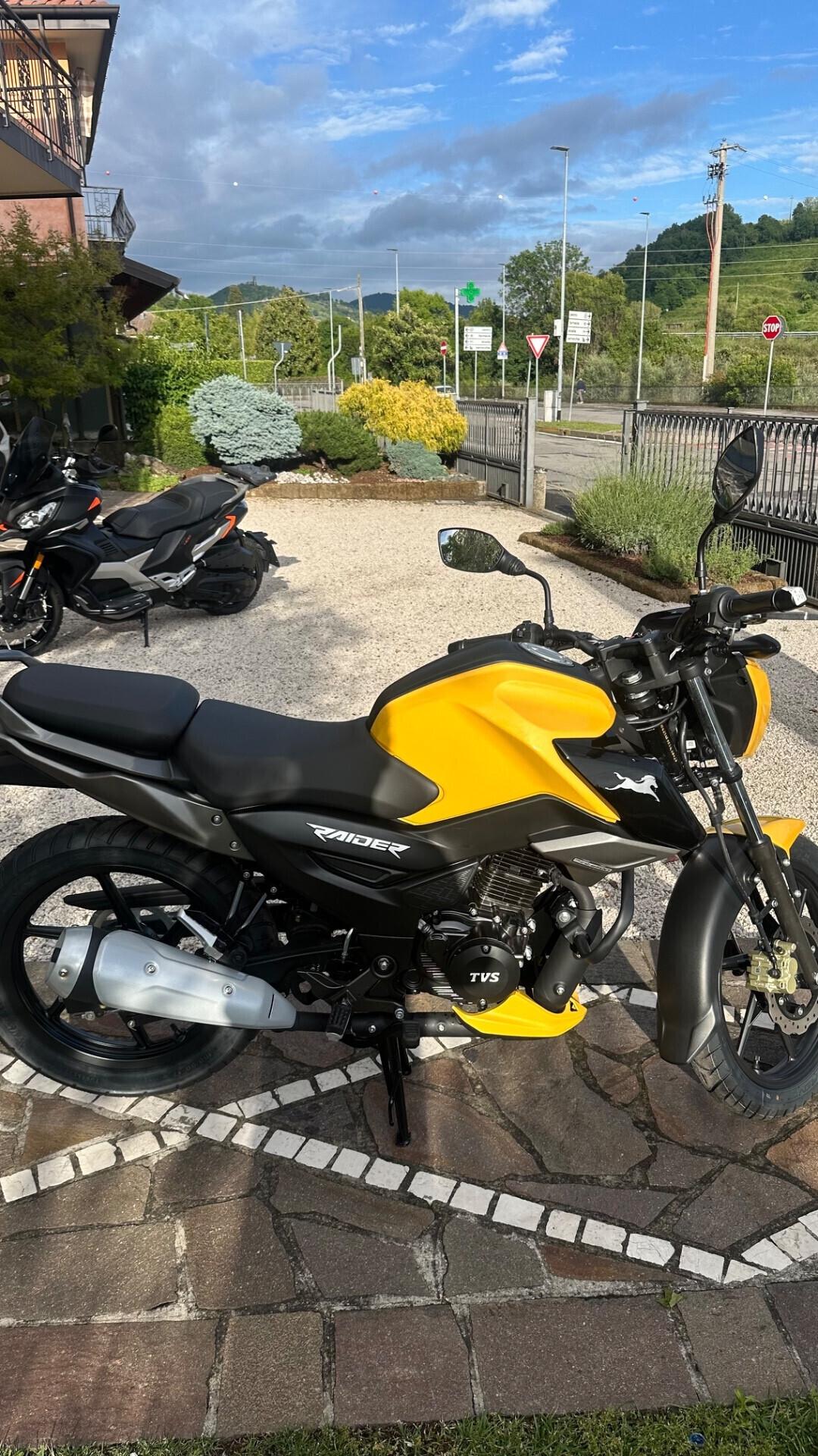 Tvs Raider 125 euro 5+