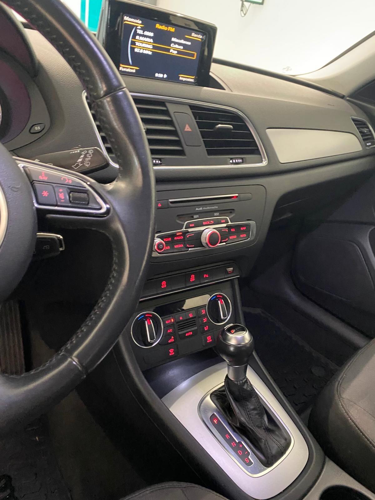 Audi Q3 2.0 TDI 120 CV S tronic line Edition