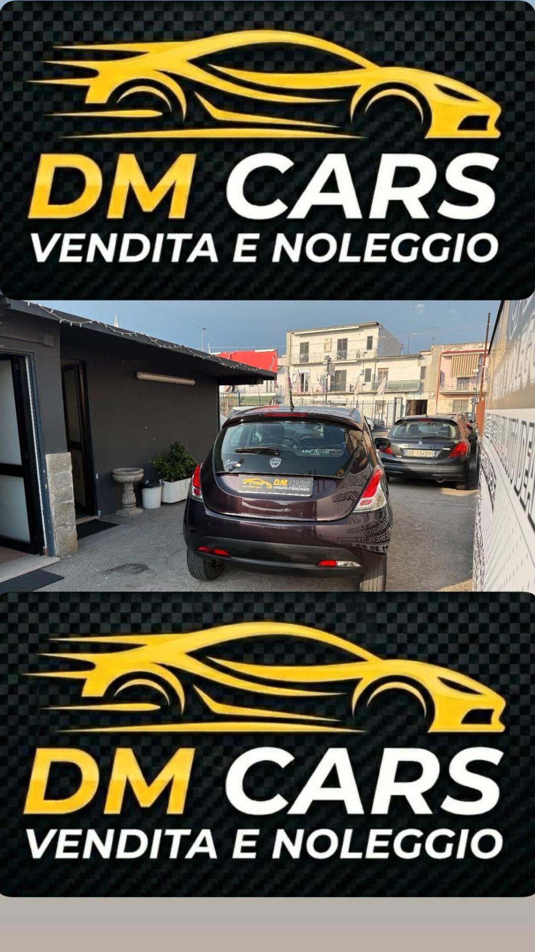 Lancia Ypsilon 0.9 TwinAir 85 CV 5 porte Metano Ecochic Silver