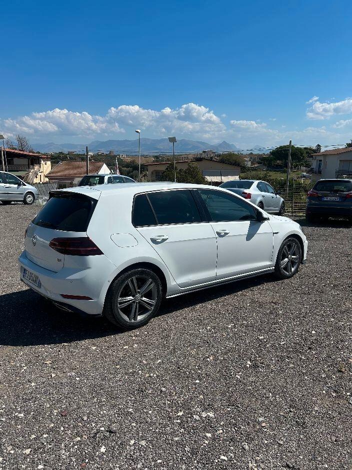 Volkswagen Golf 1.6 TDI 115 CV 5p. Highline BlueMotion Technology