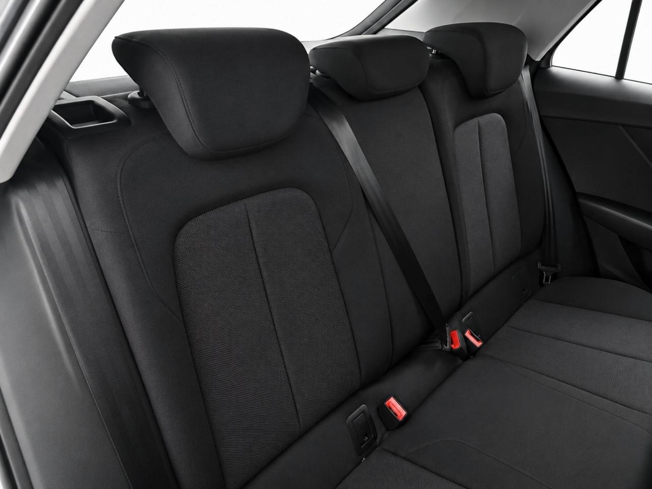 Audi Q2 30 TDI Business