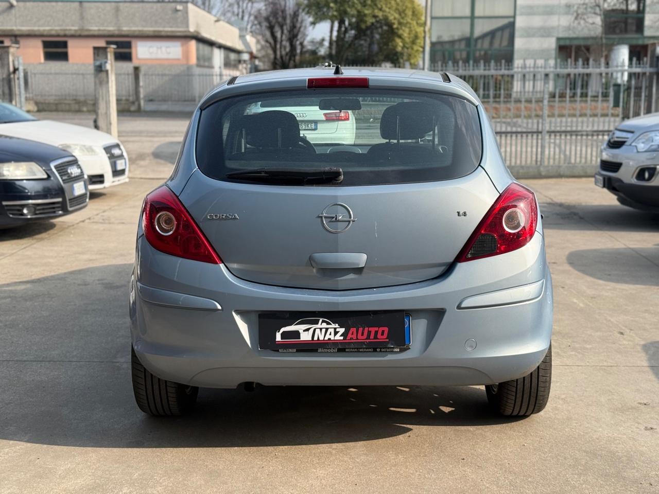 Opel Corsa 1.2 3 porte Sport