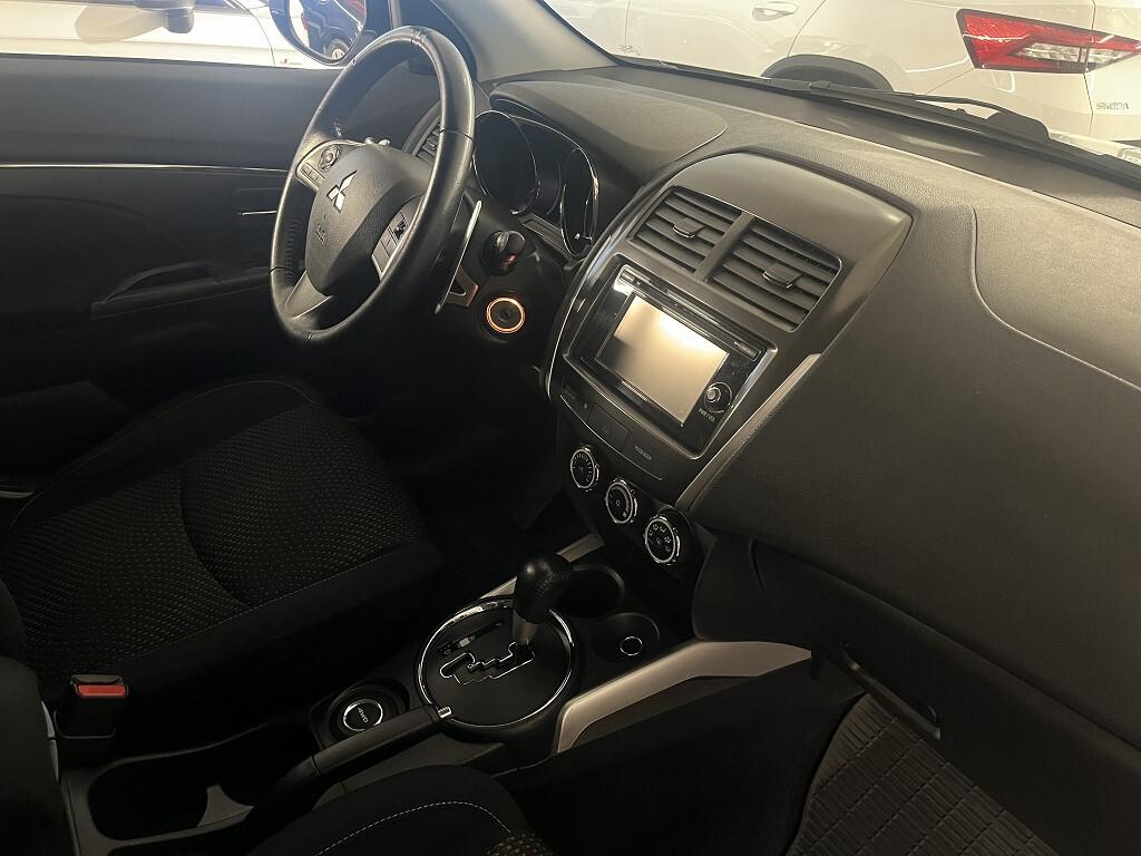 Mitsubishi ASX 2.2 DI-D 4x4 Intense gancio