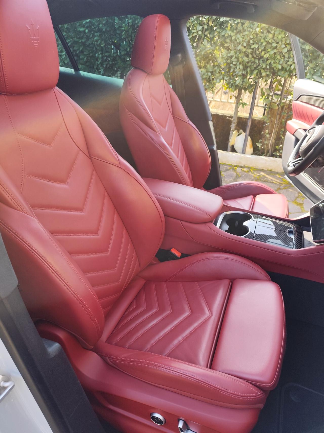 Maserati Grecale MHEV 330 CV AWD Modena