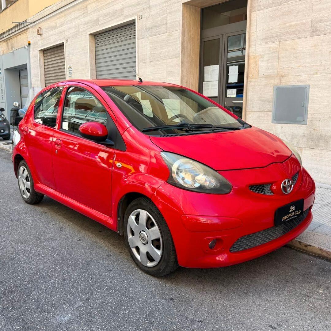 Toyota Aygo 1.4 turbodiesel 5 porte - 54CV