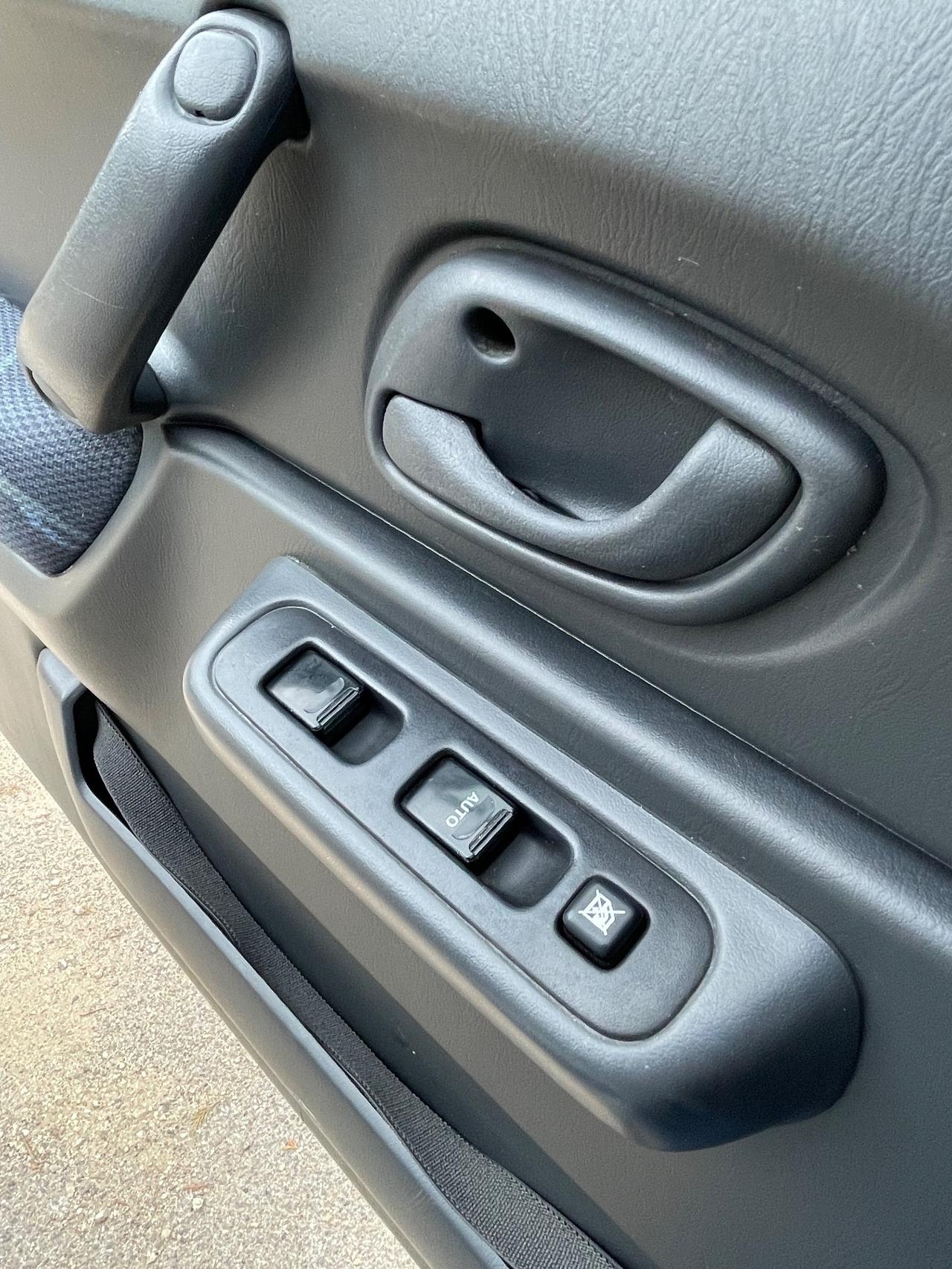 Suzuki Jimny 1.3i 16V cat 4WD JLX