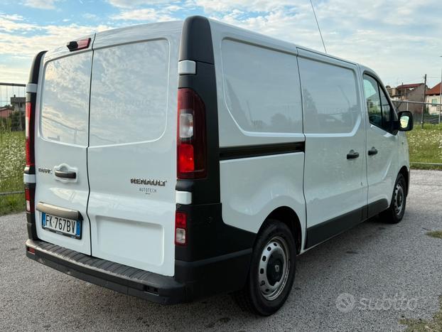RENAULT TRAFIC 2.0 DCI anno 2017 perfetto