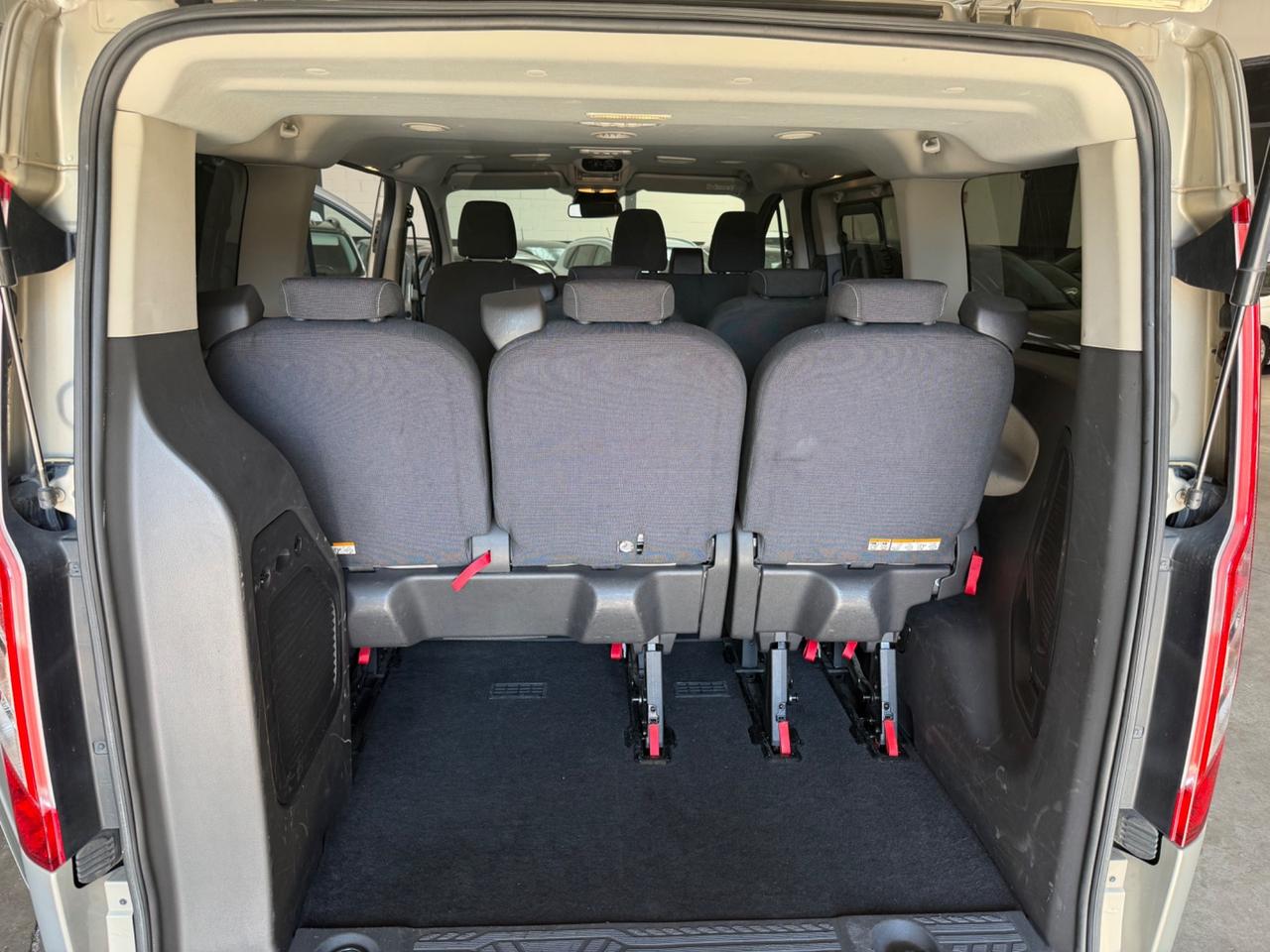 Ford Tourneo Custom 310 2.0 TDCi 130CV PC Titanium