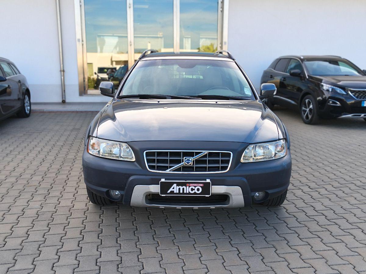VOLVO XC70 2.4 D5 20V AWD Summum Solo 130.000km