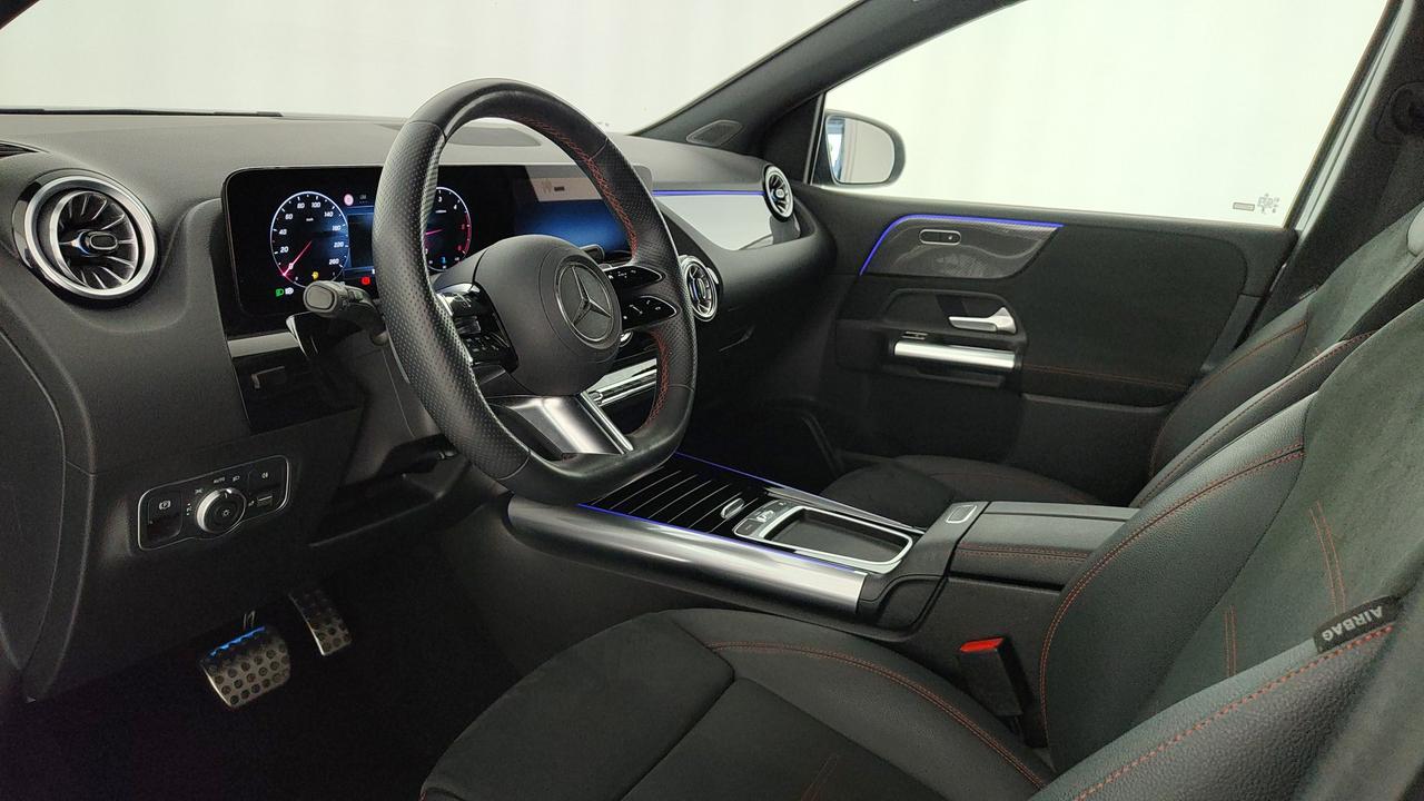 Mercedes-Benz B 180 d Digital Edition auto