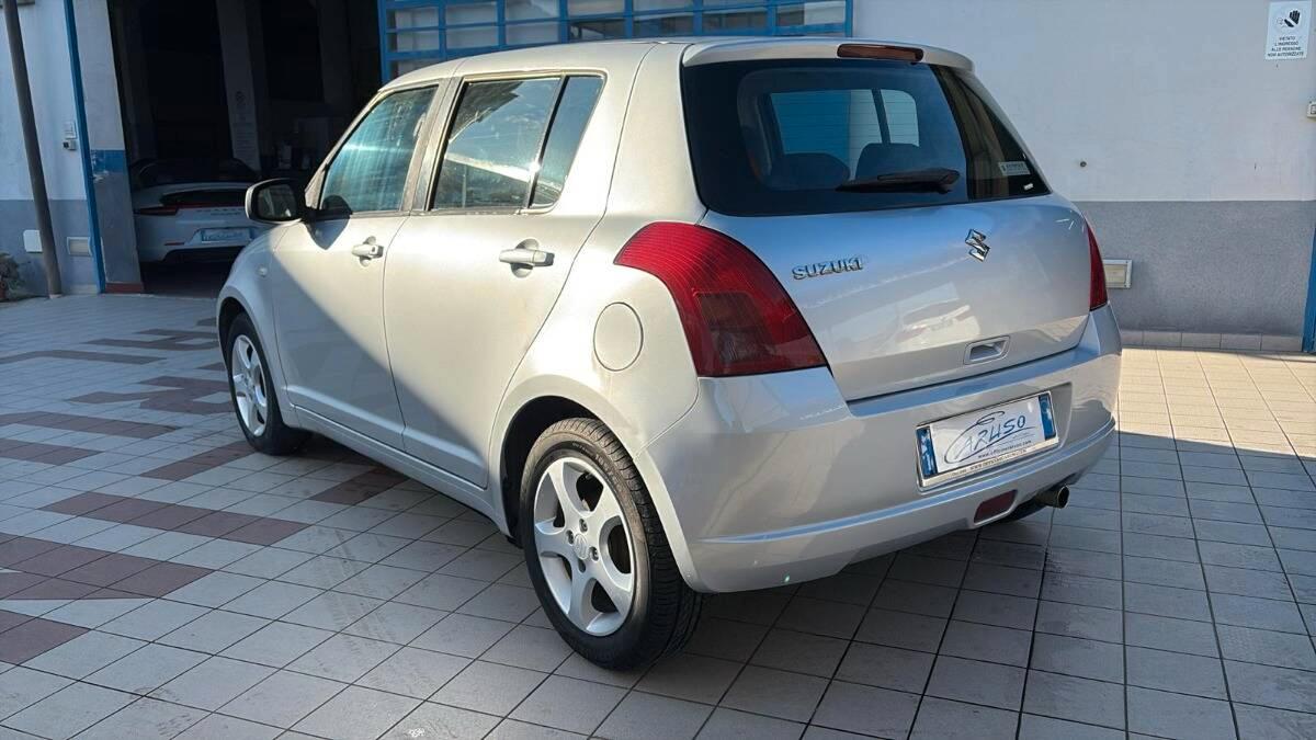Suzuki Swift 1.3 ddis GLX 5p