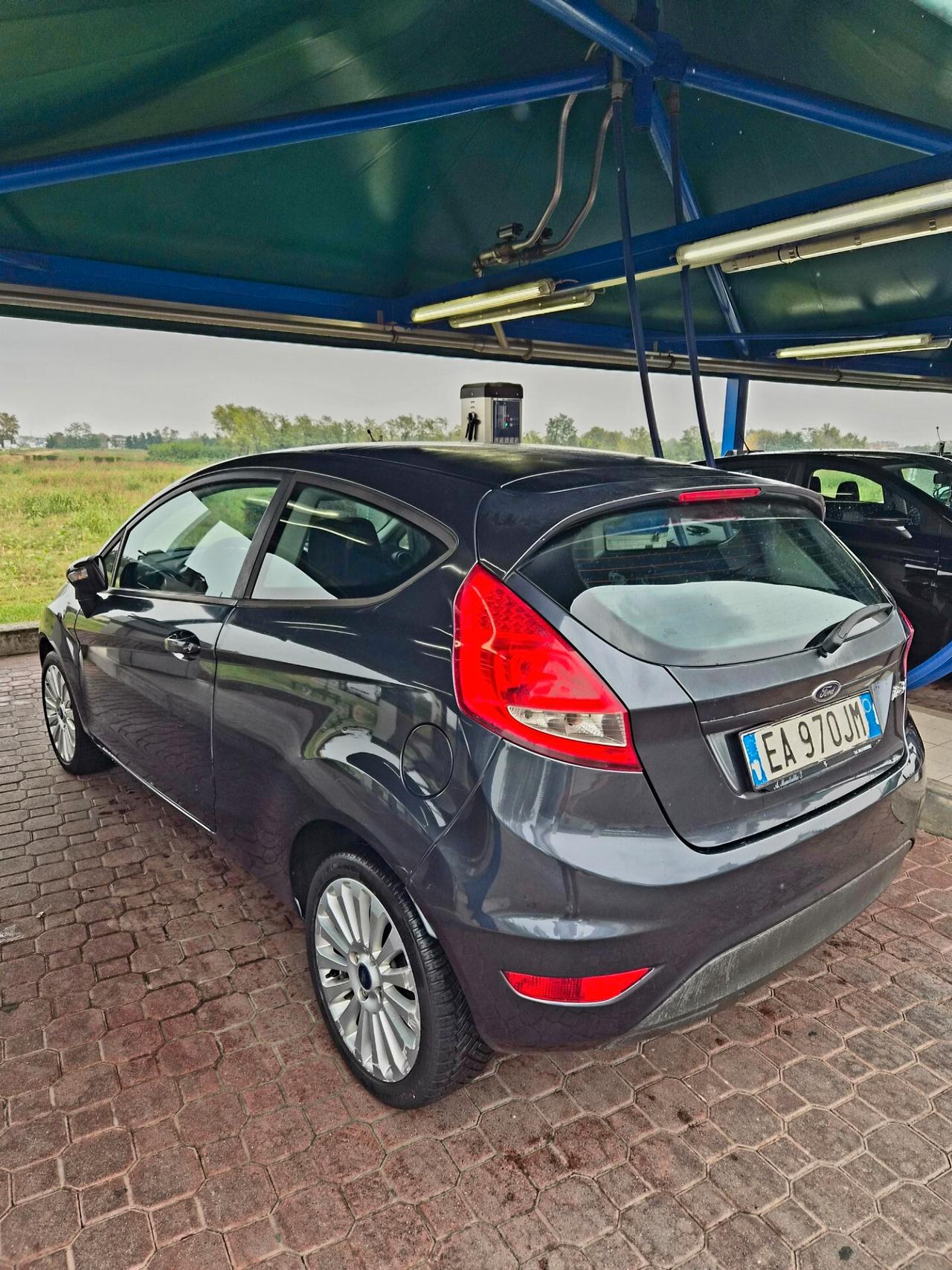 Ford Fiesta 1.4 3 porte Bz.- GPL Titanium