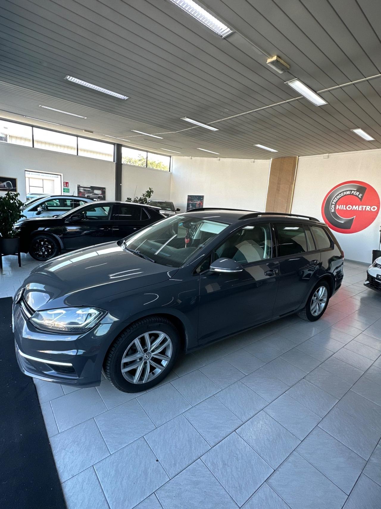 Volkswagen Golf Variant 1.6 TDI 115 CV DSG Business BlueMotion Tech.