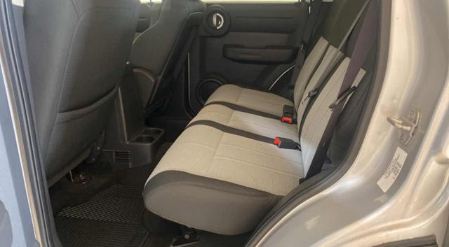 DODGE Nitro 2.8 CRD DPF SXT 4WD Prob. cambio 1* a volte esce