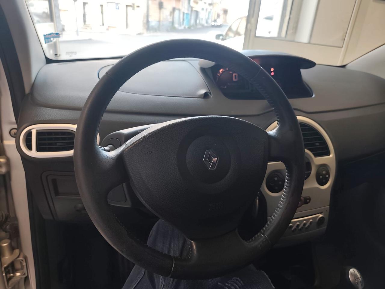 Renault Modus 1.5 dCi 85CV Dynamique