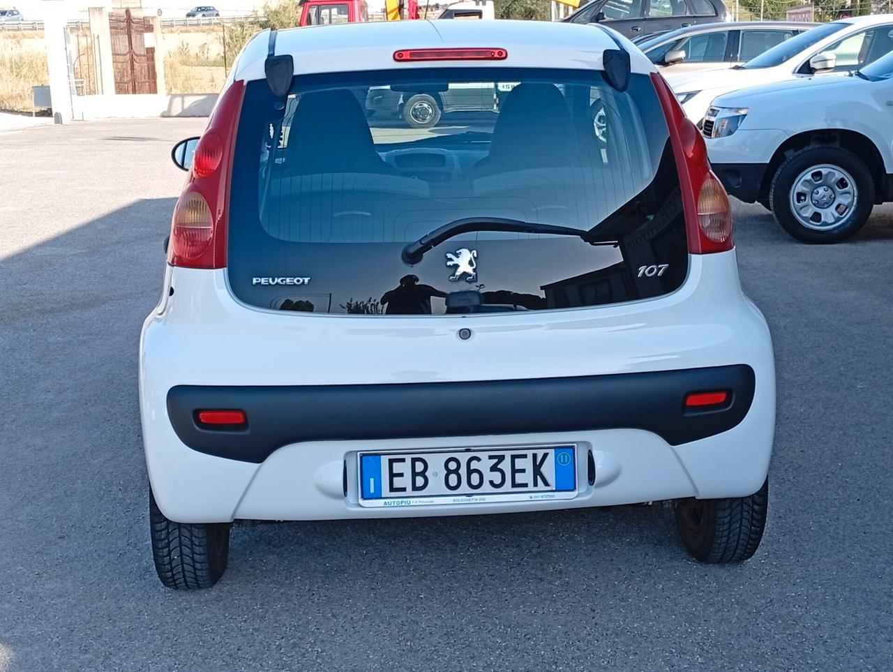 Peugeot 107 1.0 68CV 5p. Desir
