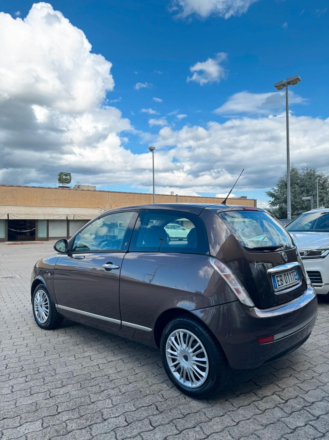 Lancia Ypsilon 1.2 Elle