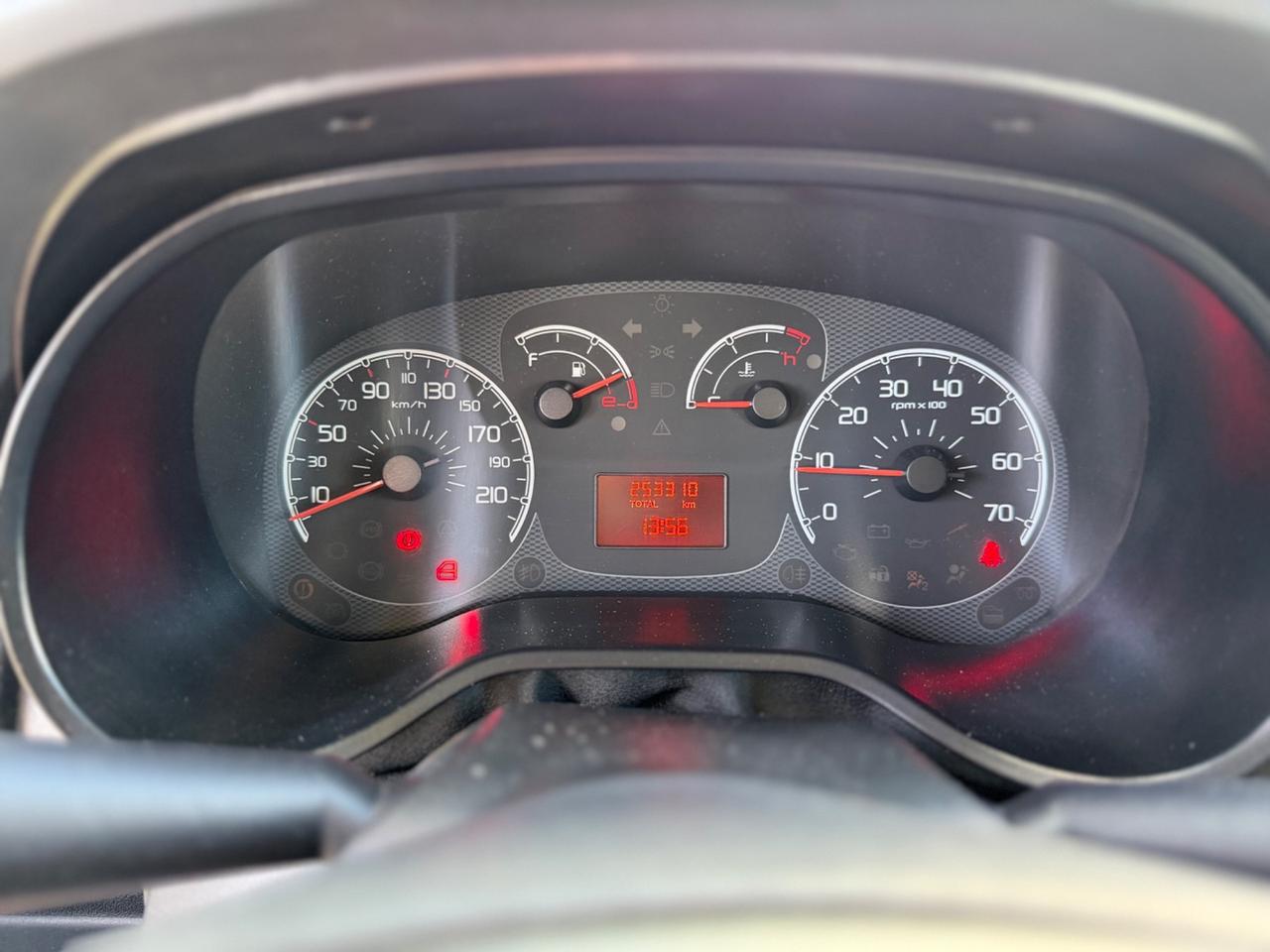 FIAT DOBLO 1.3 MJT EMOTION (66kw) NO AUTOCARRO