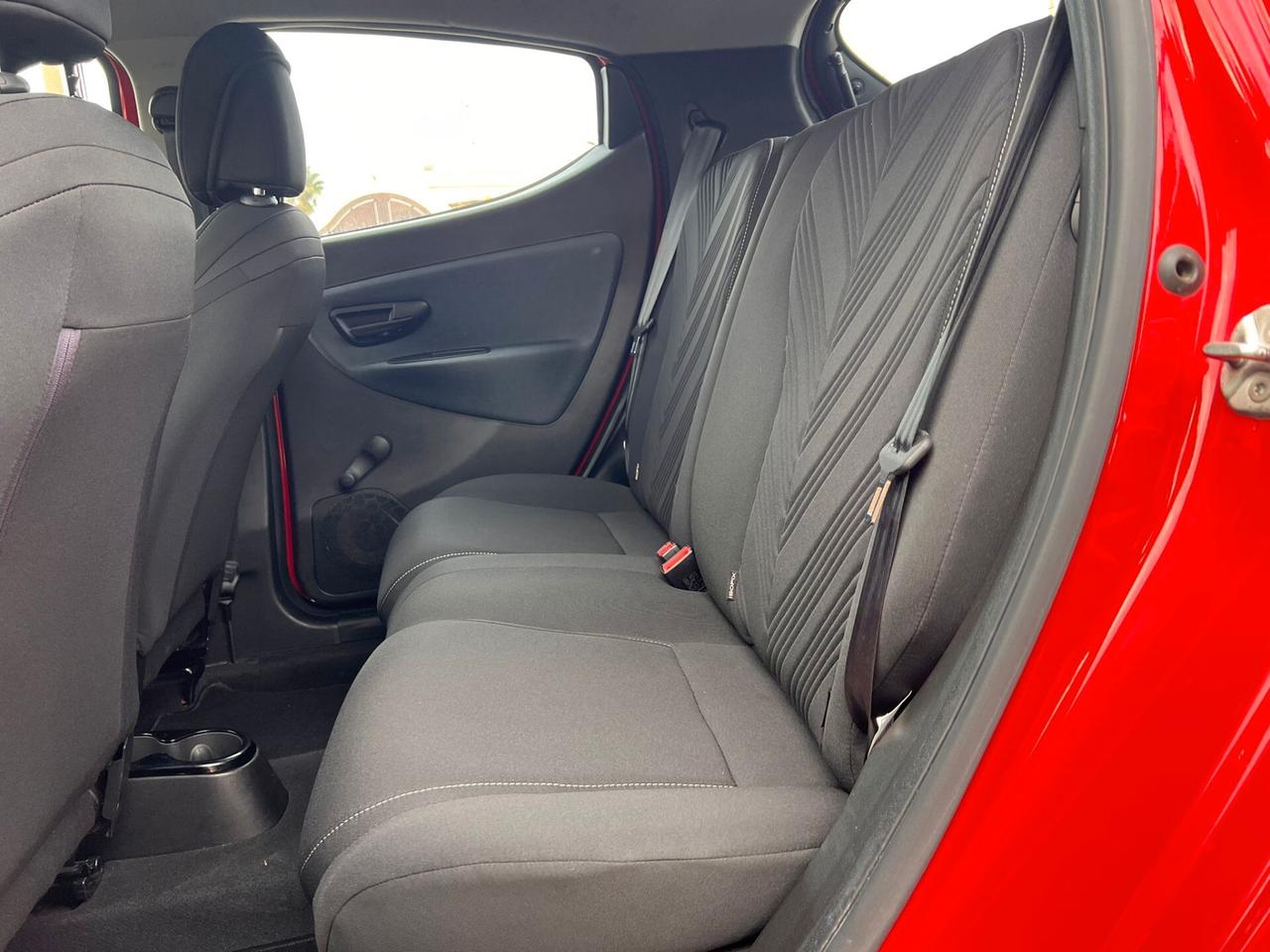 Lancia Ypsilon 1.0 FireFly 5 porte S&S Hybrid Ecochic Gold