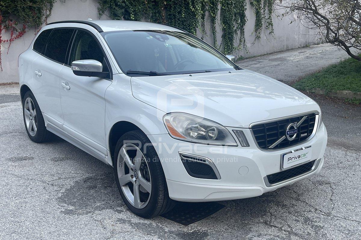 VOLVO XC60 D3 AWD Geartronic R-design