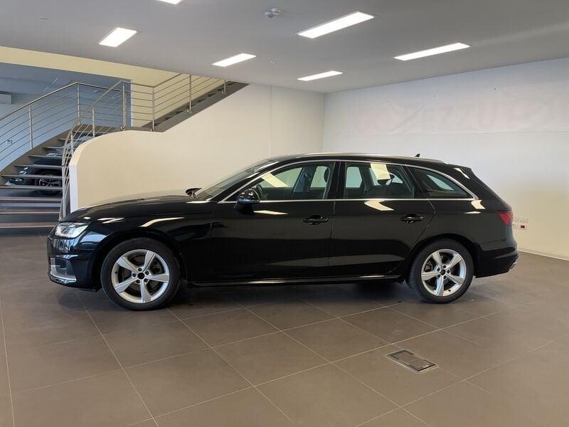 Audi A4 AVANT 35 TDI S TRONIC