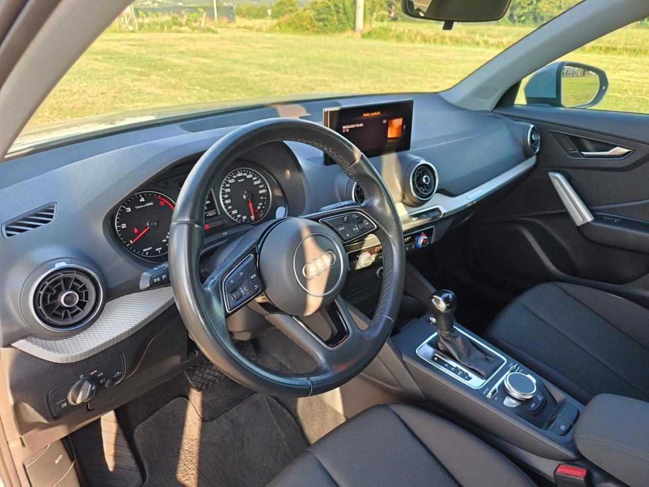 Audi Q2 35 TDI S tronic Business