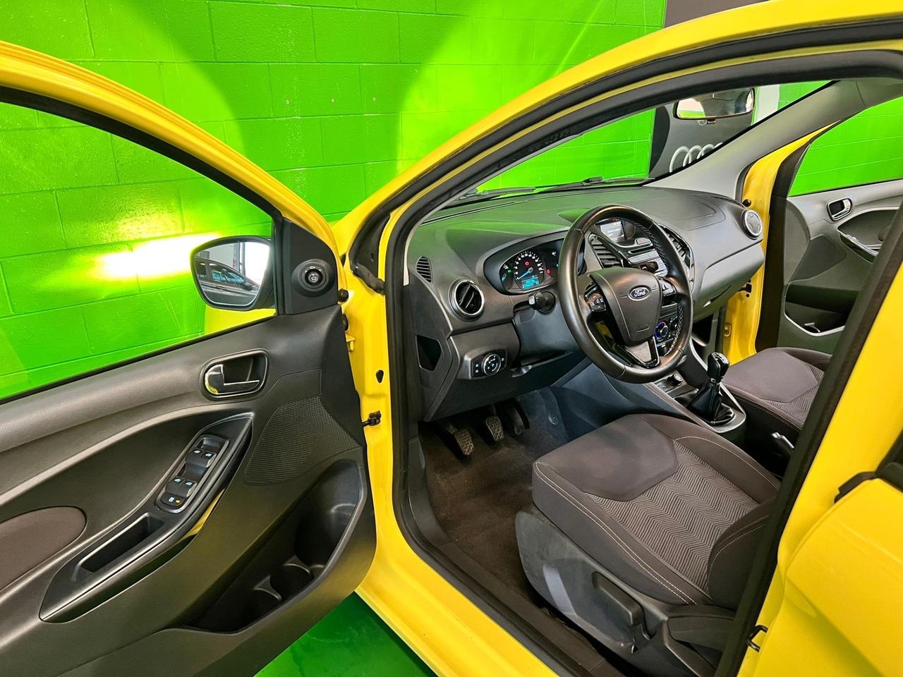 Ford Ka 1.2 Ti-VCT 85 CV Ultimate Color