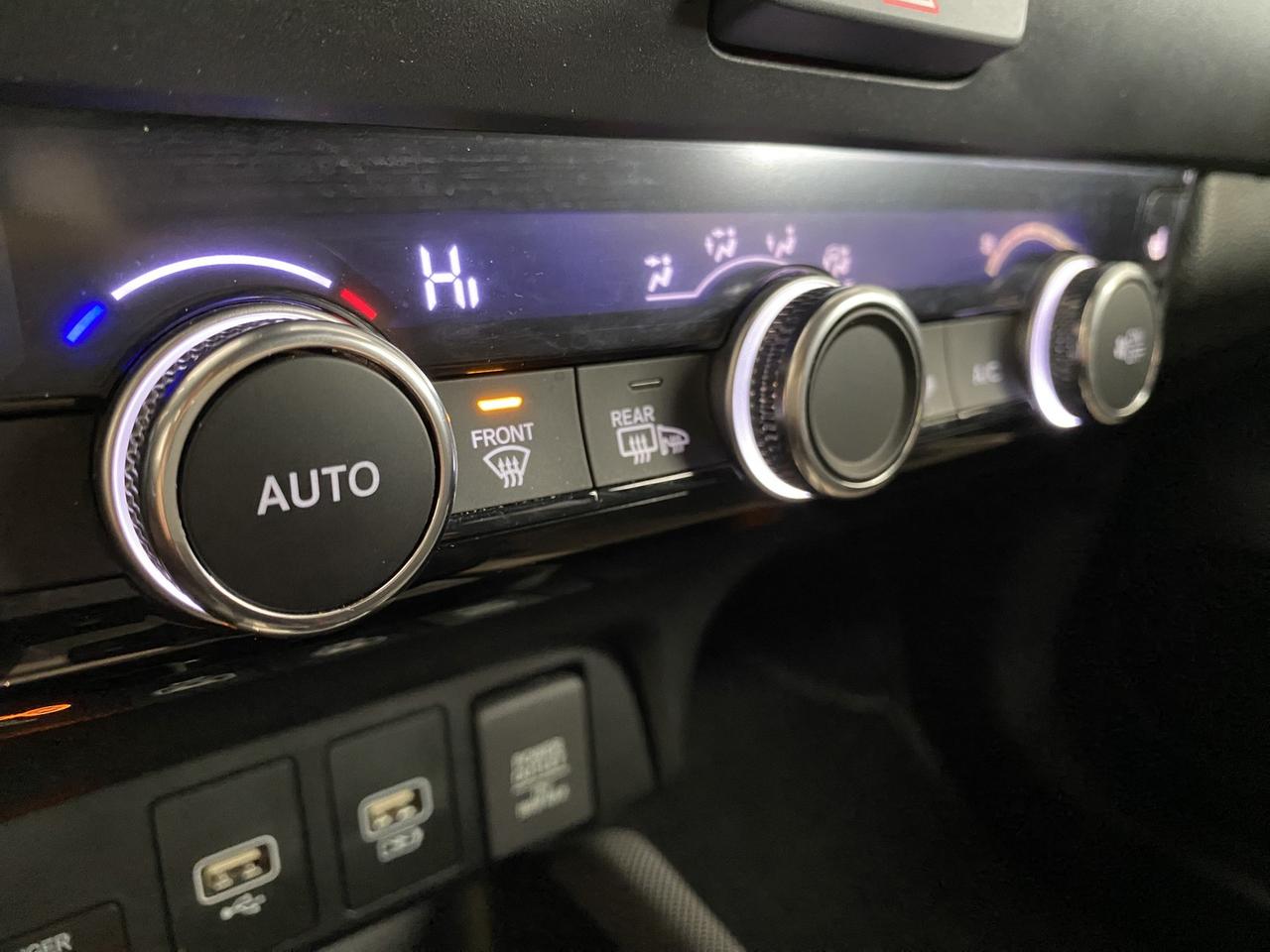 Honda Jazz crosstar 1.5 hev executive bicolor ecvt