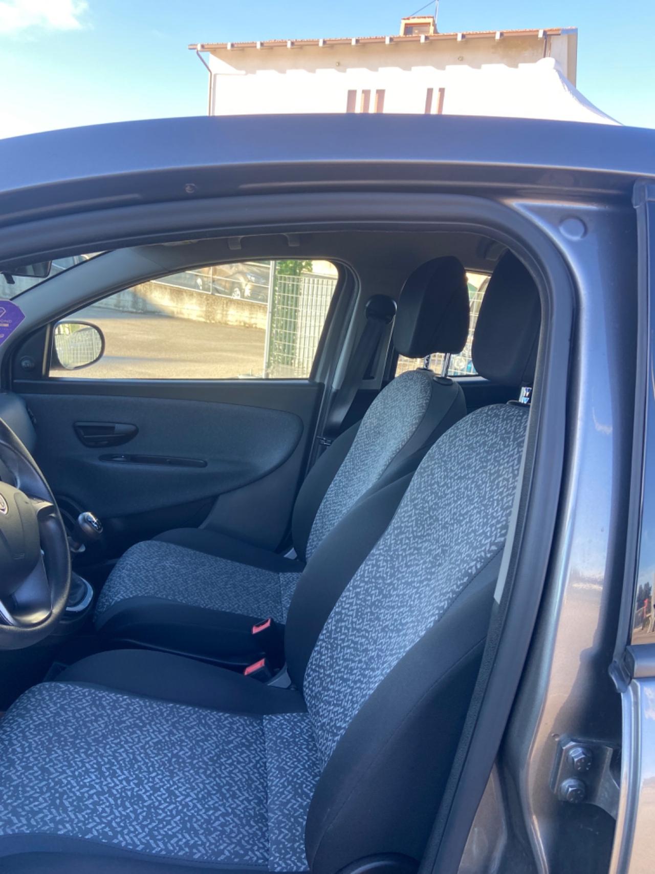 Lancia Ypsilon 1.2 GPL Elefant. Blu nuova garanzia