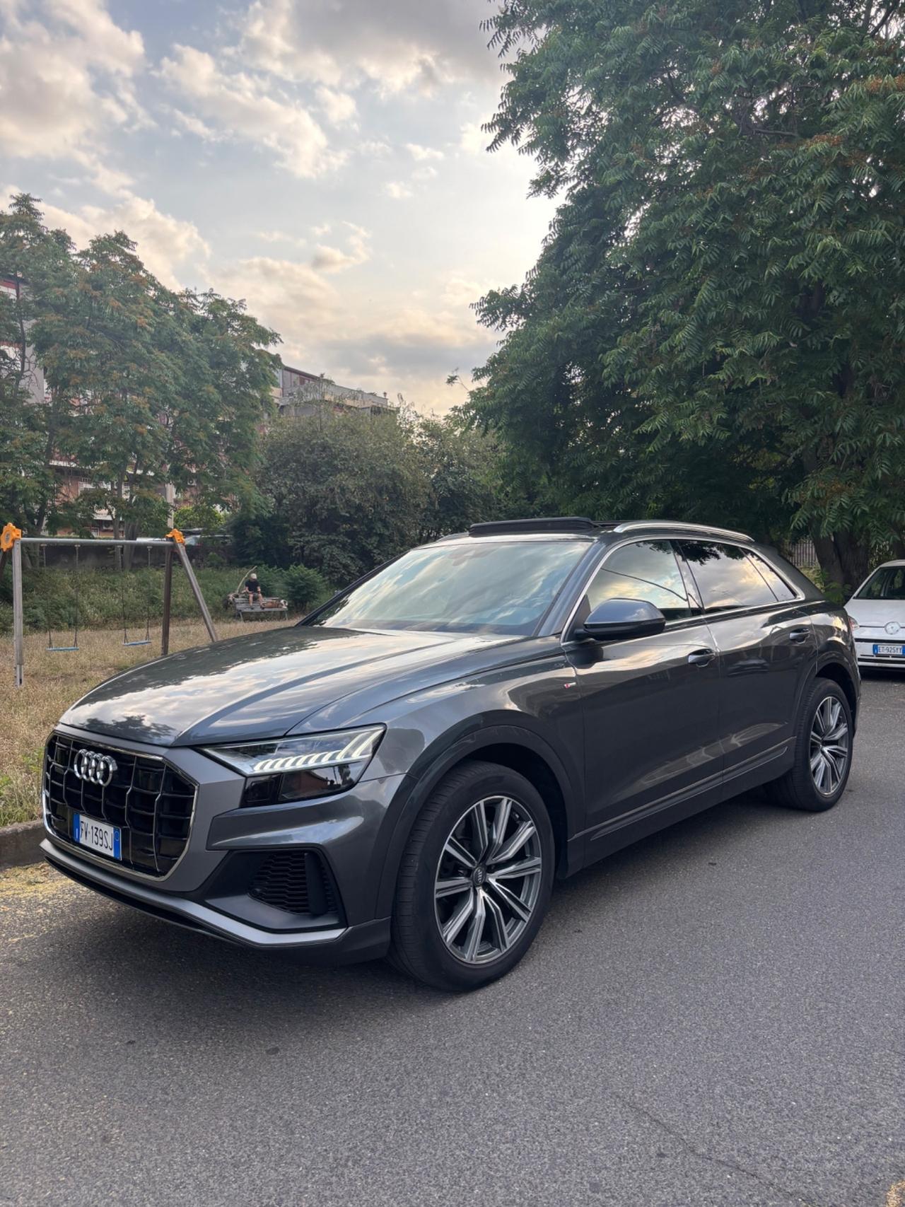 Audi Q8 50 TDI SLINE FULL OPTIONAL