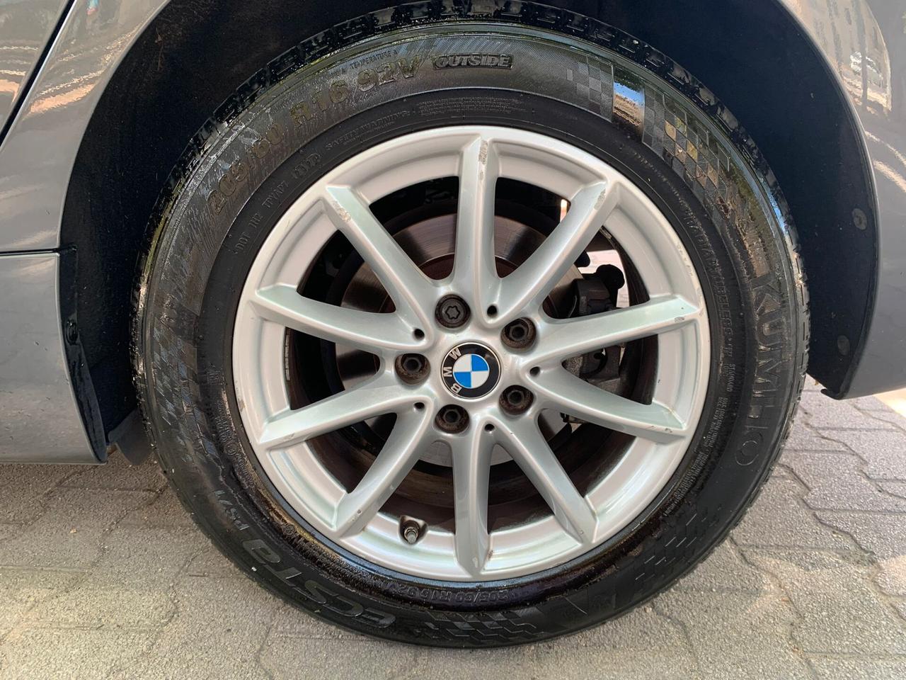 Bmw 2er Active Tourer 218d Advantage
