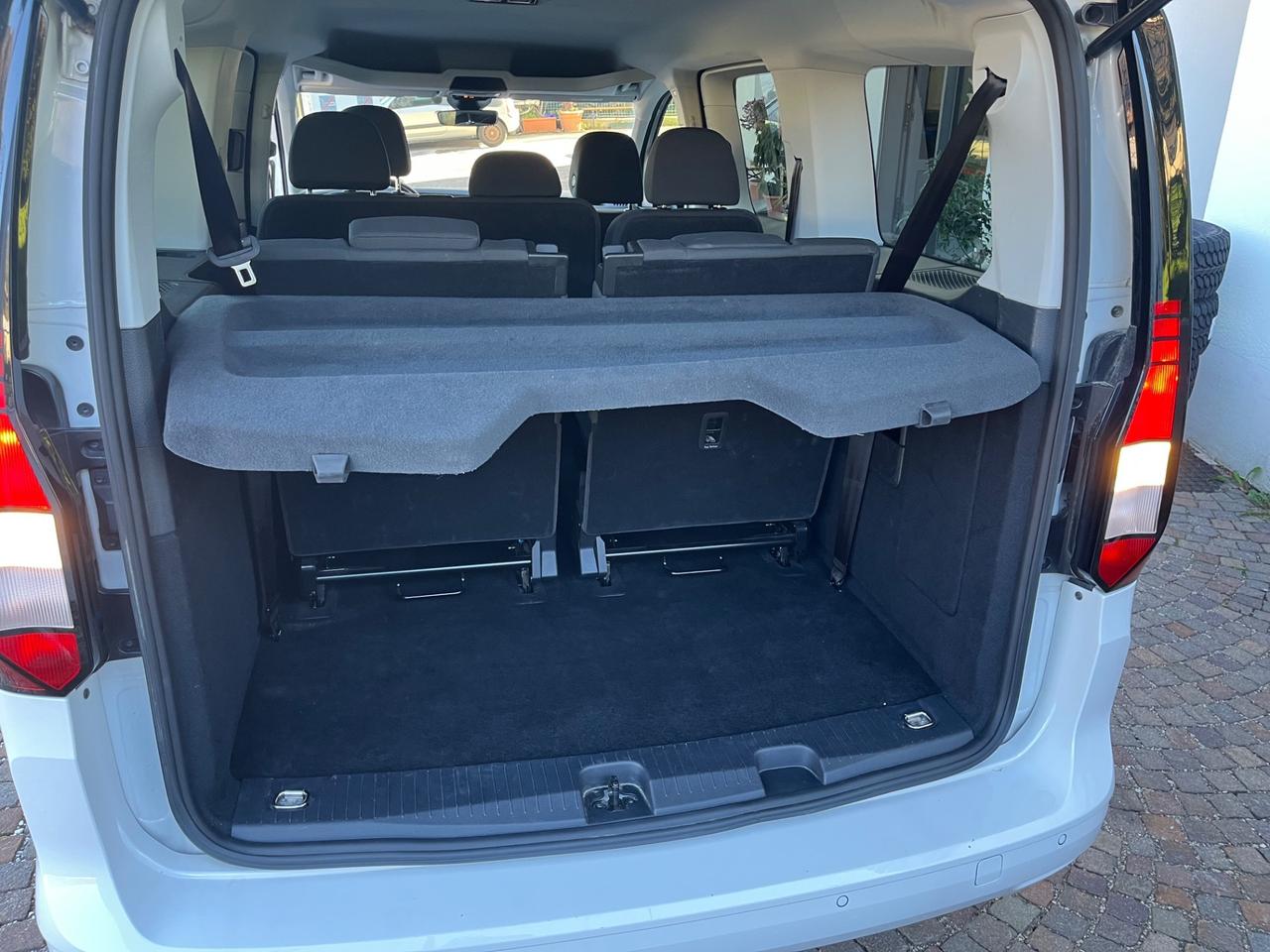 VOLKSWAGEN CADDY MAXI 7 POSTI