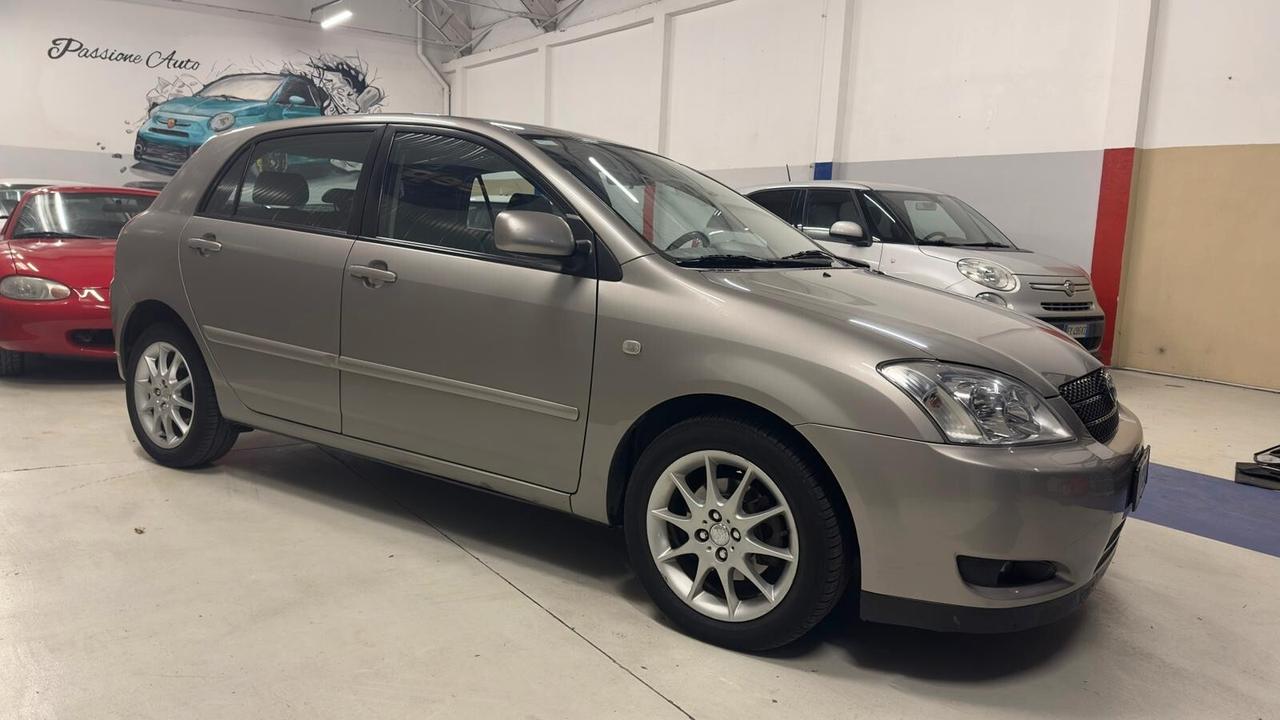 Toyota Corolla 1.8 16V 5 porte TS 192 CV
