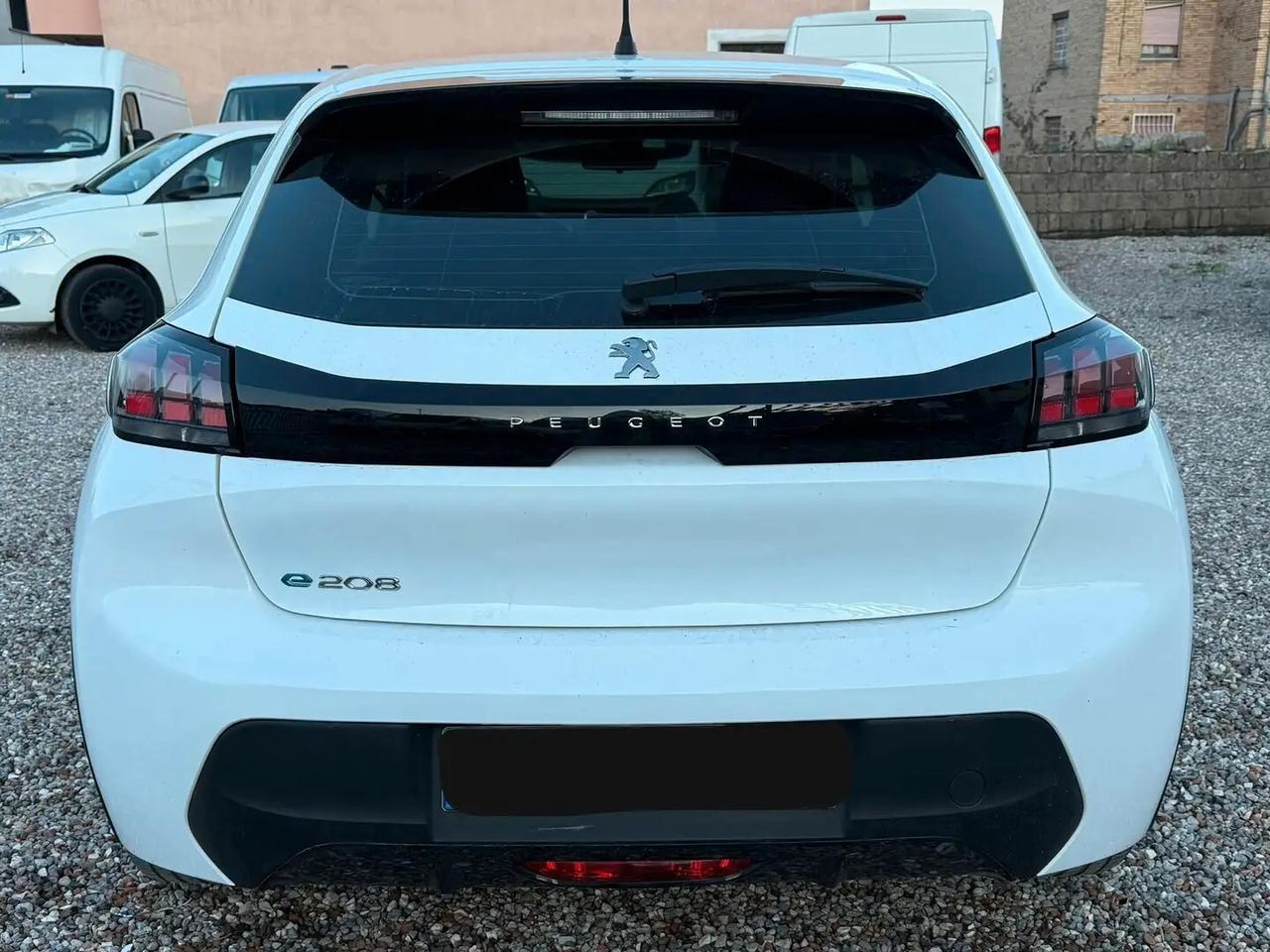 Peugeot 208 motore elettrico 136 CV 5 porte Active