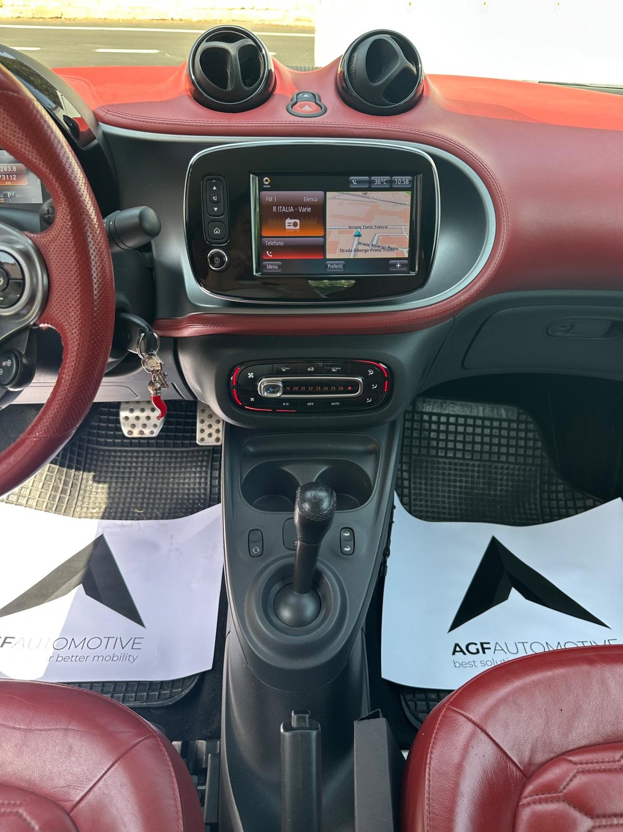 Smart ForTwo 90 0.9 T twinamic cabrio CHERRYWHITE