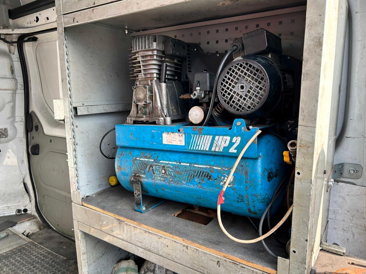 Renault Trafic 2.0 dCi 115CV *Officina Mobile* - 2012 *Cambio ?