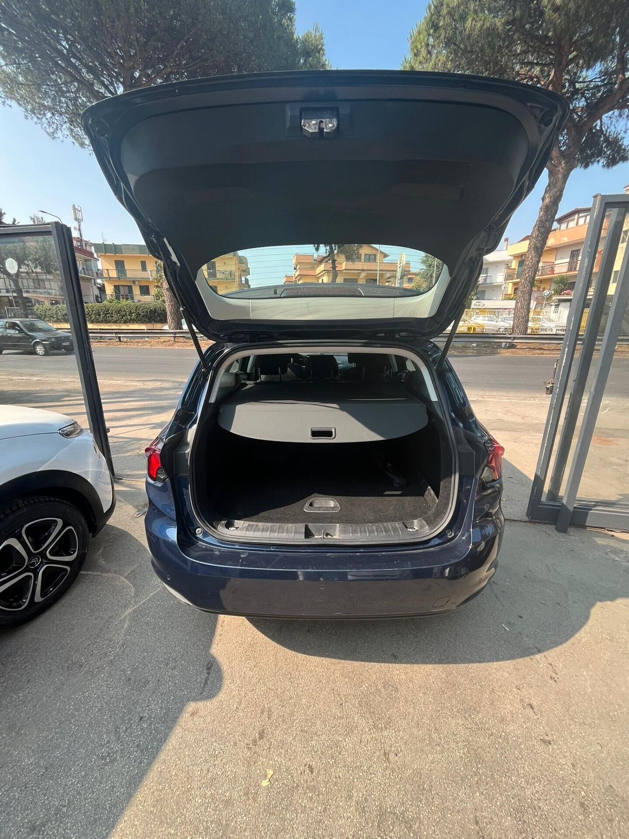 Fiat Tipo 1.6 Mjt S&S DCT SW Lounge